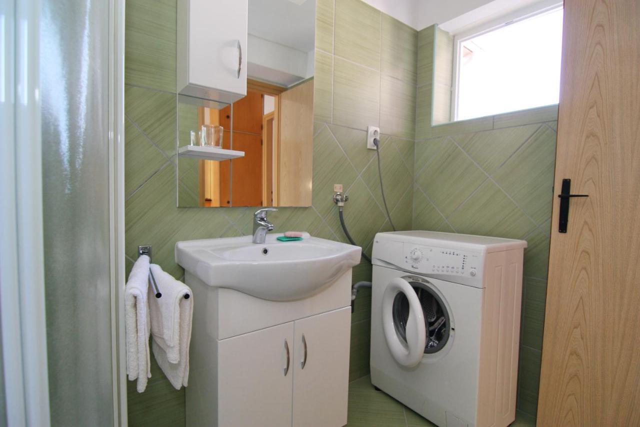 Holiday House Palma Dobrinj ภายนอก รูปภาพ