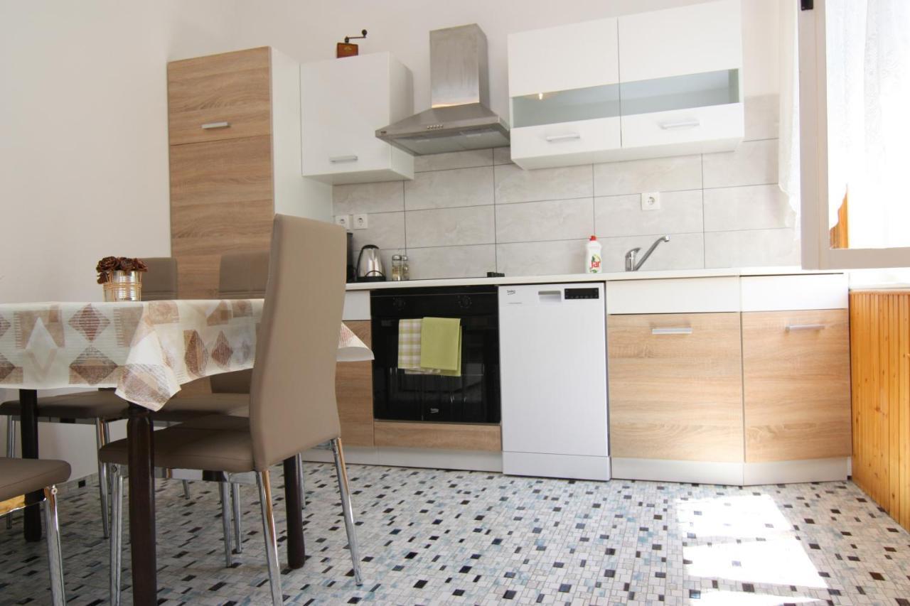 Holiday House Palma Dobrinj ภายนอก รูปภาพ